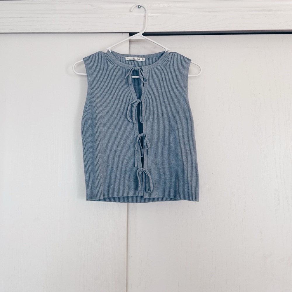 Grey/Blue Sleeveless Knit Top
